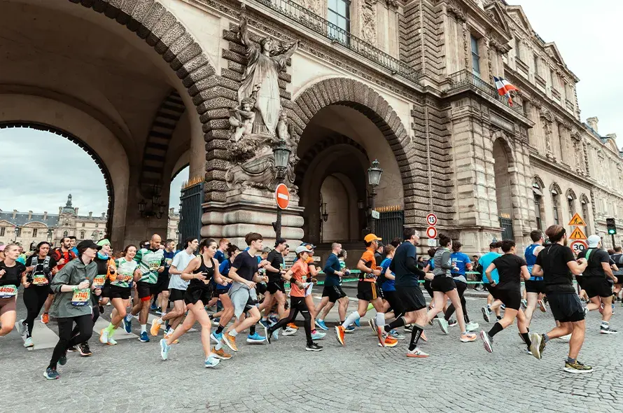 A large group of people running